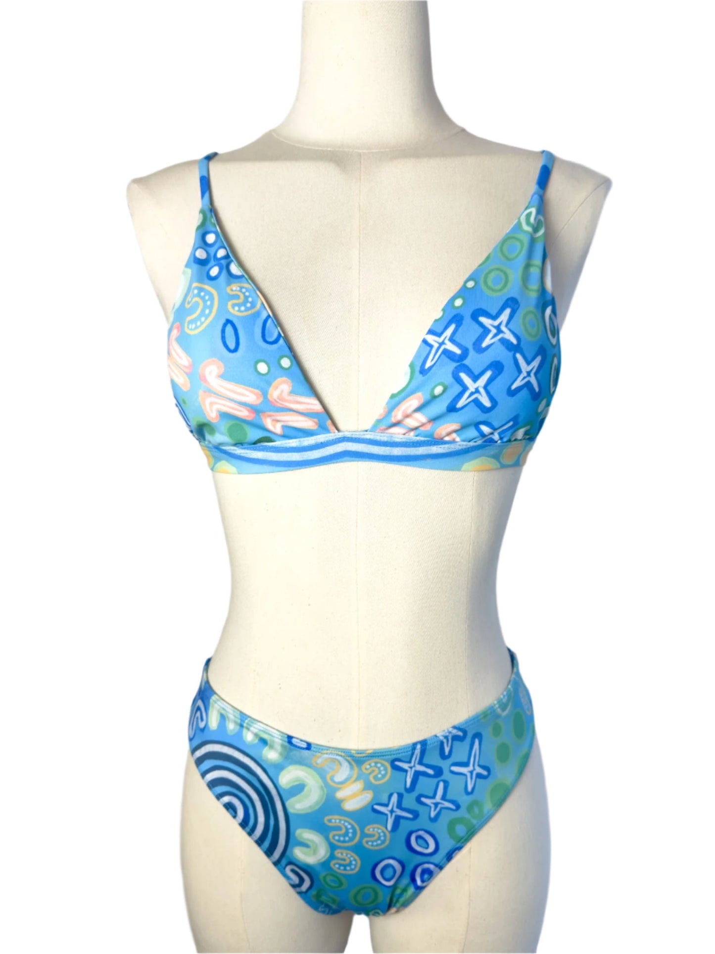 Bunurong Country Fixed Triangle Top-Bayley Mifsud-PaletTheory